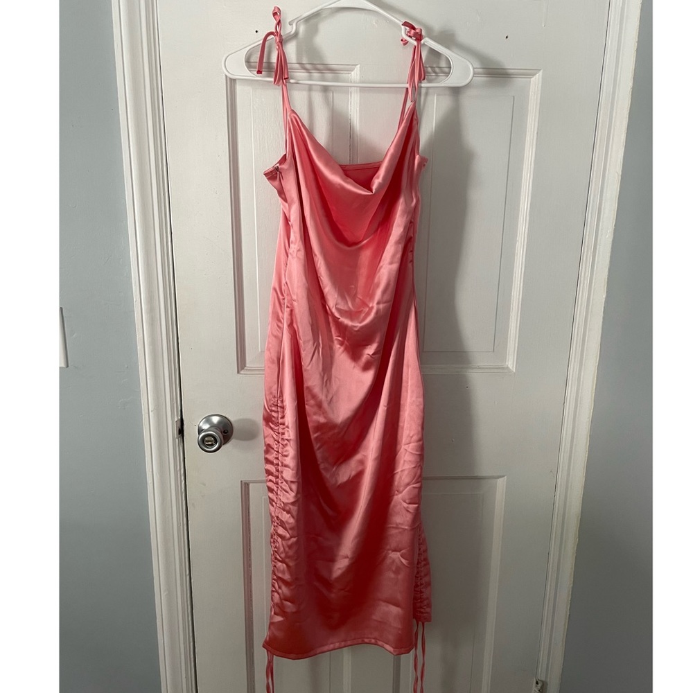 NWOT Satin Peach Mini Runched Dress - Picture 6 of 7